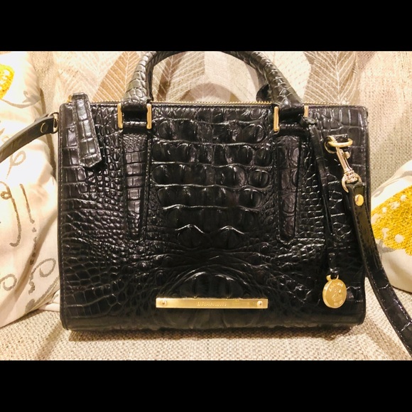 Brahmin Handbags - Beautiful BRAHMIN Crossbody or Satchel!